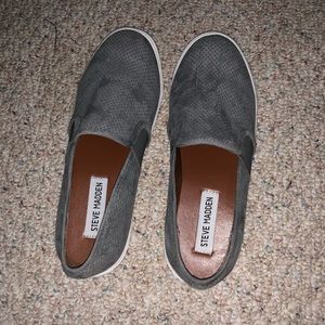 Steve Madden Slip On’s